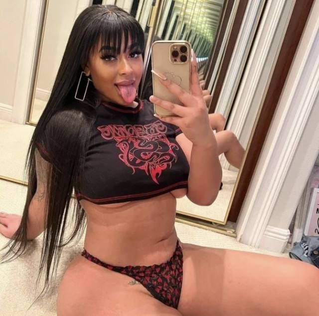 Let’s have fun 💦👅😘 - Image 2